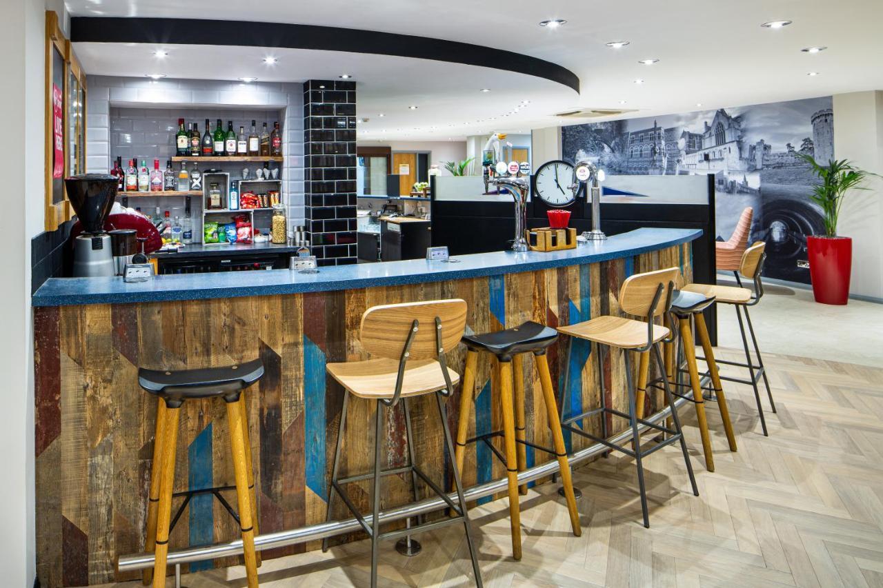 Готель Ibis Rugby East Крік Екстер'єр фото