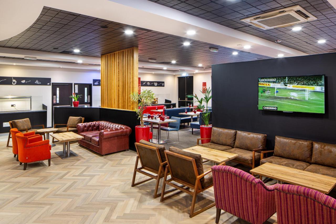 Готель Ibis Rugby East Крік Екстер'єр фото