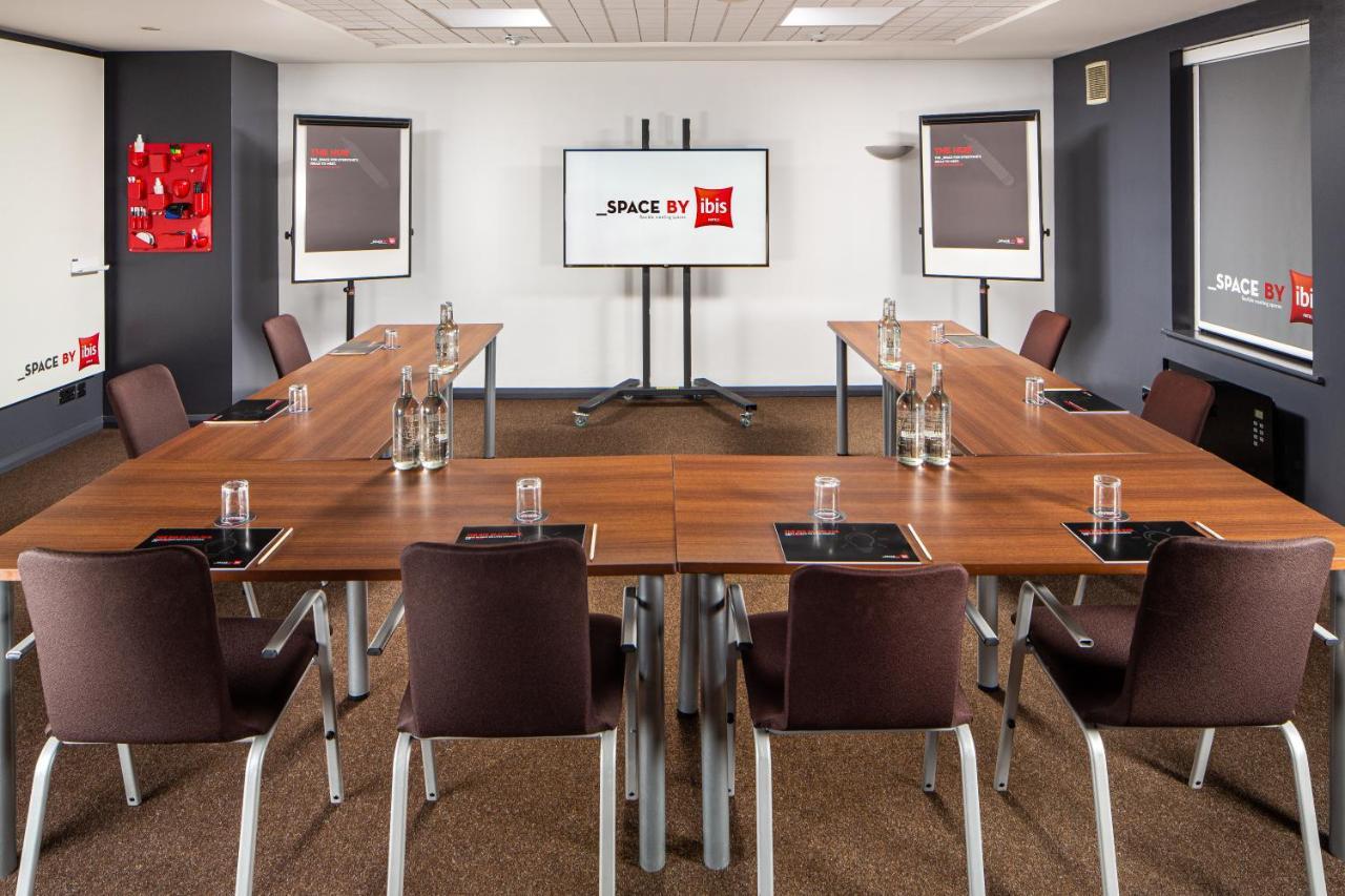 Готель Ibis Rugby East Крік Екстер'єр фото